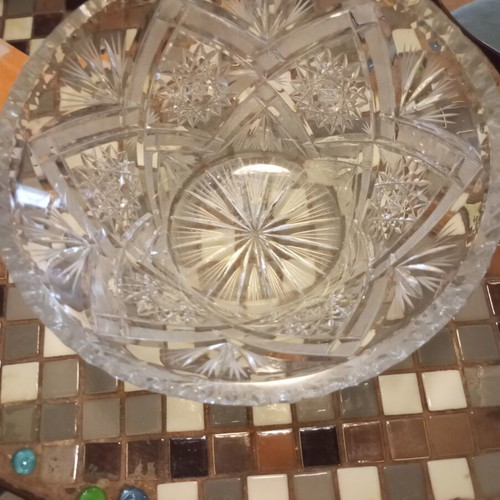 Bohemian crystal vase, engraved, heavy, 25 cm diameter