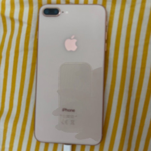 Iphone 8plus used with broken screen, gold, 64GB, with box
