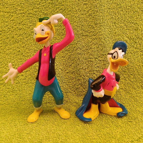 Disney figures used, pack of 11 collectible miniatures