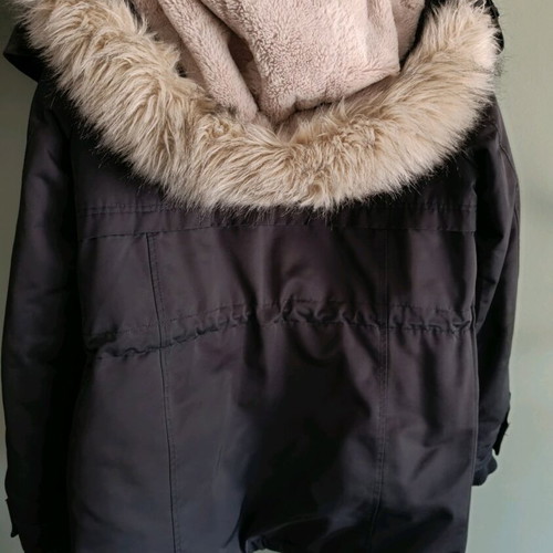 Pull & Bear women's jacket used, black with lining and hood