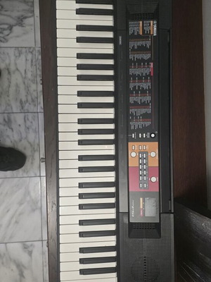 Yamaha PSR F51 αρμόνιο σαν καινούργιο