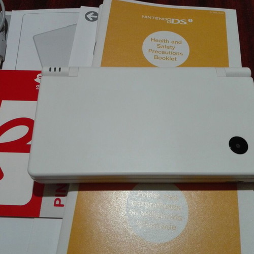 Nintendo DSi console used with Acekard 2i and 2GB microSD