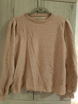 Only blouse pink like new, warm winter with special sleeve