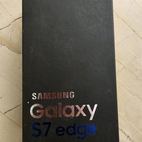 S7 Edge box like new, box only