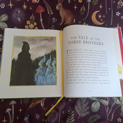 The Tales of Beedle the Bard illustrated hardcover like new, English