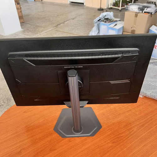 Gigabyte Monitor 27” 4K 320Hz New with HDMI 8K Cable