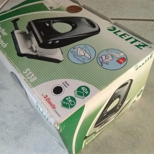 Leitz 5138 hole punch 40 sheets new