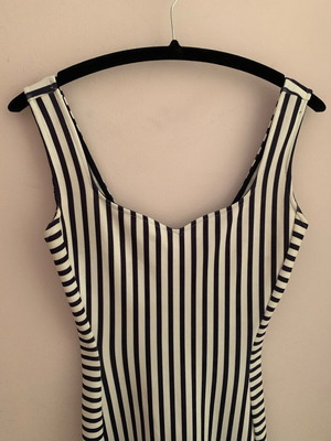 Bershka bodycon dress like new, striped white and blue, size M