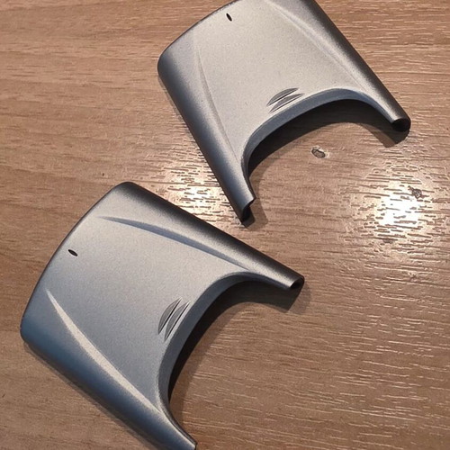 Nokia 8850 two phone covers like new