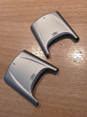 Nokia 8850 two phone covers like new