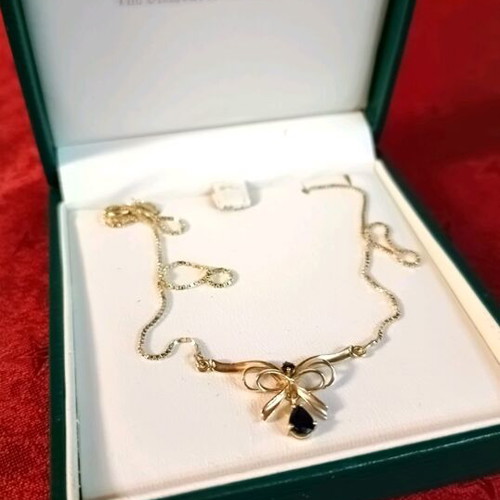 14k gold necklace with sapphire stone and chain, like new