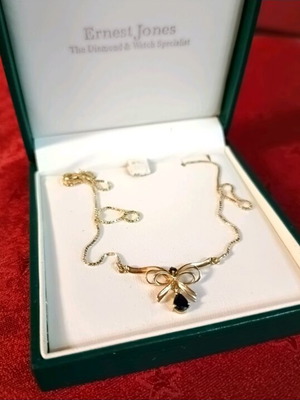 14k gold necklace with sapphire stone and chain, like new