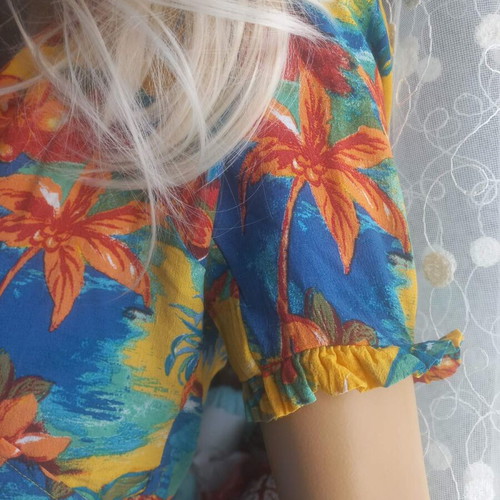 Crop top crossover Zara like new, multicolor with palm pattern