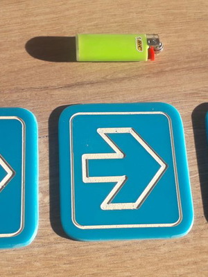 Engraved direction signs used, straight arrow 10x10 cm