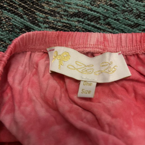One-piece shorts pink used, one size