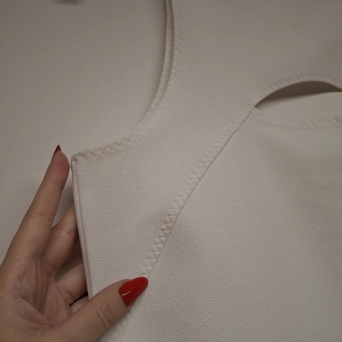 H&M White Top with Chest Cutout like new, size M