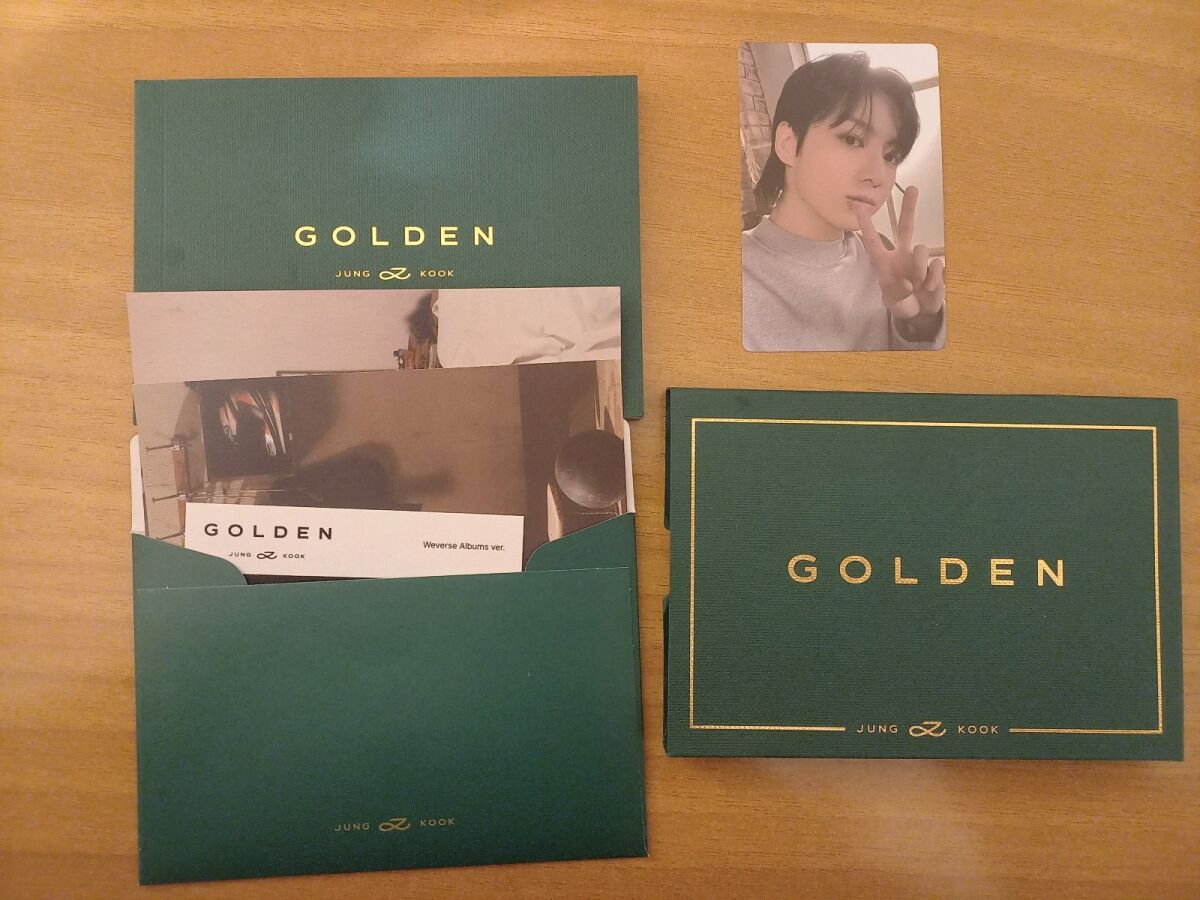 BTS Jungkook Golden Weverse Album like new - € 28,00 - Vendora.cy
