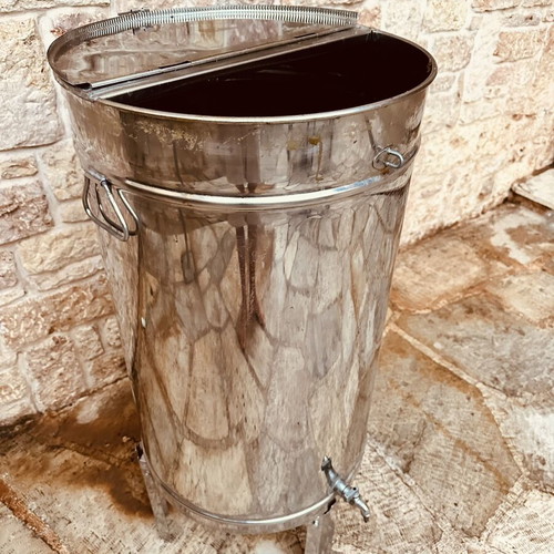 Stainless steel 140l oil tank with base and tap