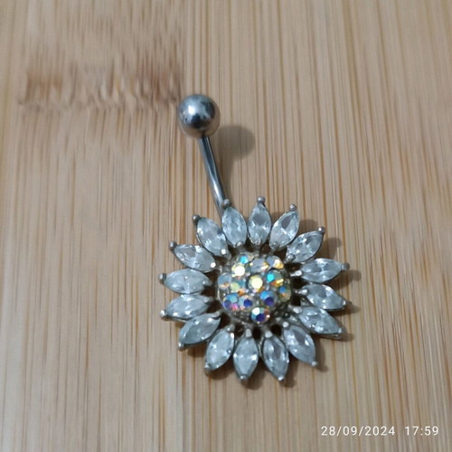 Silver navel piercing new