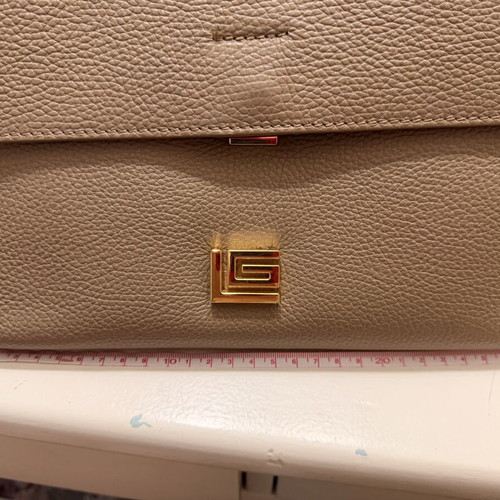 Guy Laroche leather crossbody bag, beige
