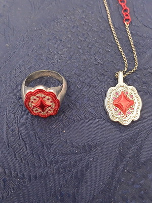 Set of Caro pendant and ring in 925 silver plated, new