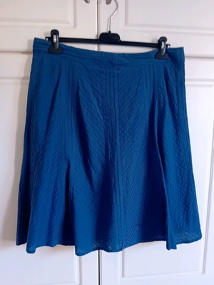 Cotton skirt blue in a flared line like new, size XL