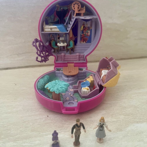Polly Pocket vintage 1996 Sleeping Beauty figure used, complete