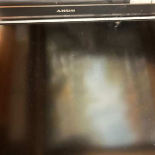 Sony LCD color TV KDL-40D3500 used
