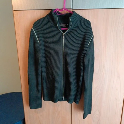 Knitted men's cardigan size L used, black