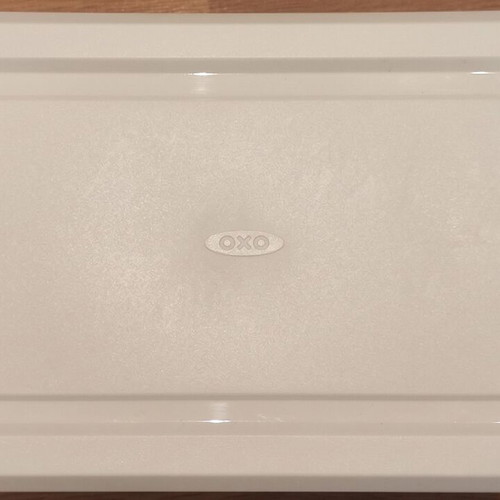 Silicone ice cube trays with 48 compartments, like new