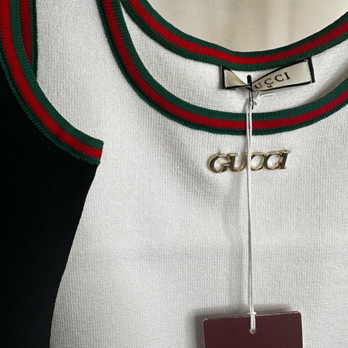 Gucci sleeveless tshirt new, black and white women's