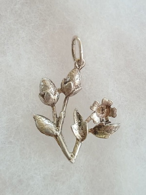 Silver 925 pendant vintage, like new