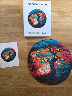 Wooden puzzle new with animal-shaped pieces