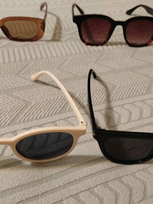 Sunglasses like new, pack of 4, black and brown, Oriflame, Sinsay, H&M, Temu