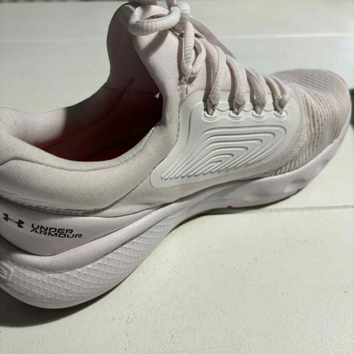 Under Armour women's sneakers size 39 like new pink