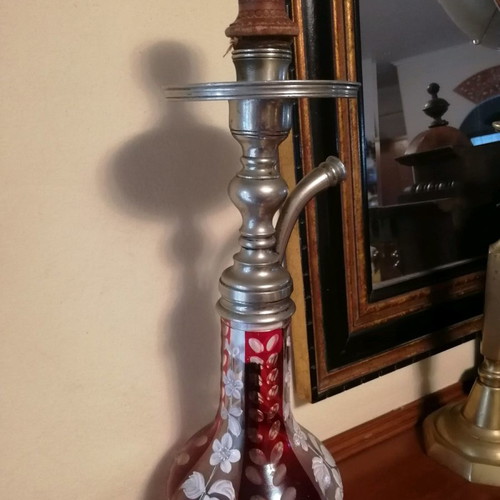Hookah used with clay bowl and decorative glass