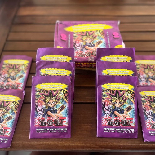 Yu-Gi-Oh! Pharaonic Guardian Box with 30 -  10,00 - Vendora.cy