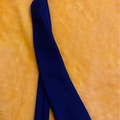 Blue solid color tie like new