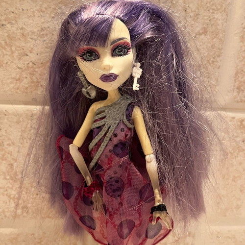 Monster High Doll Spectra Vondergeist 1st Wave like new