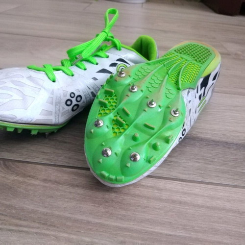 Admiral Track Shoes Size 43 White Like New with Spikes