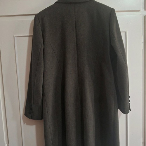 Women's gray coat like new, size L