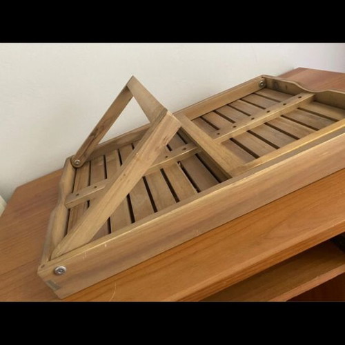 Wooden tray with stand like new, ideal for food or laptop