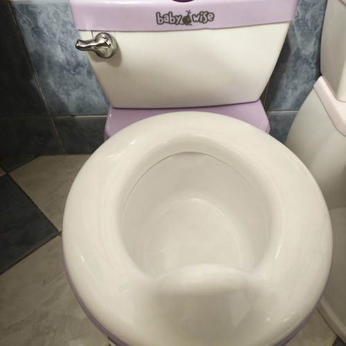 Baby Wise yoyo potty with flush sound and storage