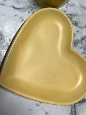 Gypsum Heart-Shaped Plate 12 cm new