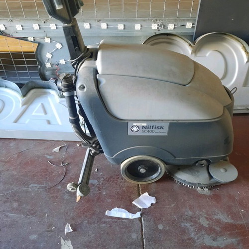 Nilfisk SC400 eco solutio floor cleaning machine used