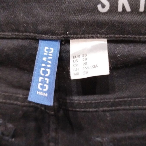 H&M Black Skinny Jeans Like New With Rips