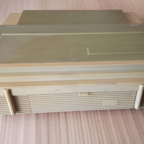 Olivetti ET Compact 65 electromechanical typewriter 1988