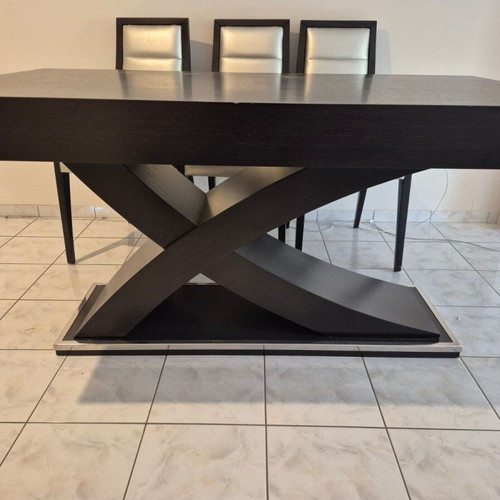 Wooden solid dining set like new, extendable wenge color