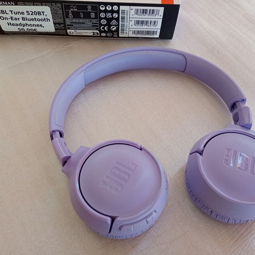 JBL Tune 520BT wireless on-ear headphones like new, purple