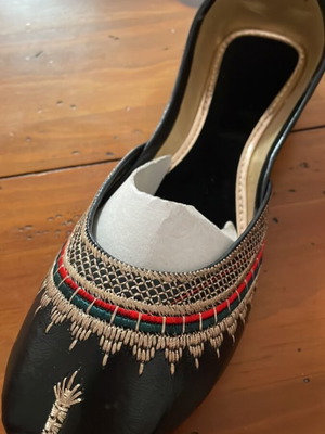 Punjabi jutti traditional shoes with embroidery, new, size 39